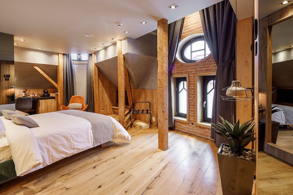 Schuster Boarding House Junior Studio Suite 4