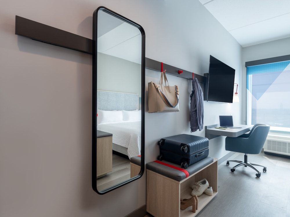 undefined avid hotel Toronto - Vaughan Southwest by IHG