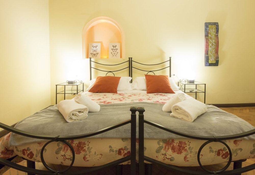 Ridolfi Guest House Standard Double or Twin Room 4