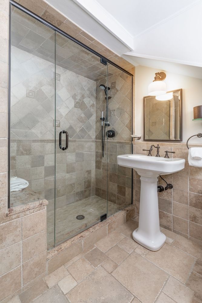 The Hermitage Inn Vermont Coldbrook King 5