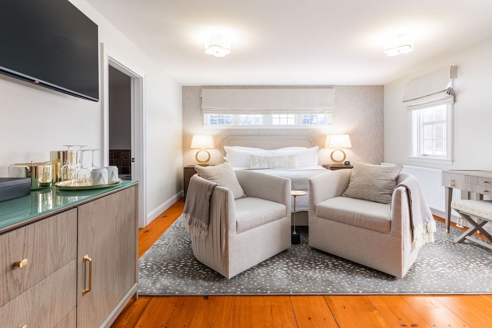 The Hermitage Inn Vermont Carriage House King