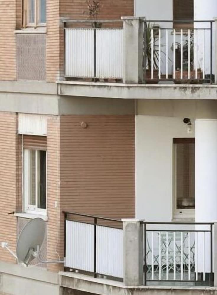 undefined O.Effe. Global Suites at Vatican 6