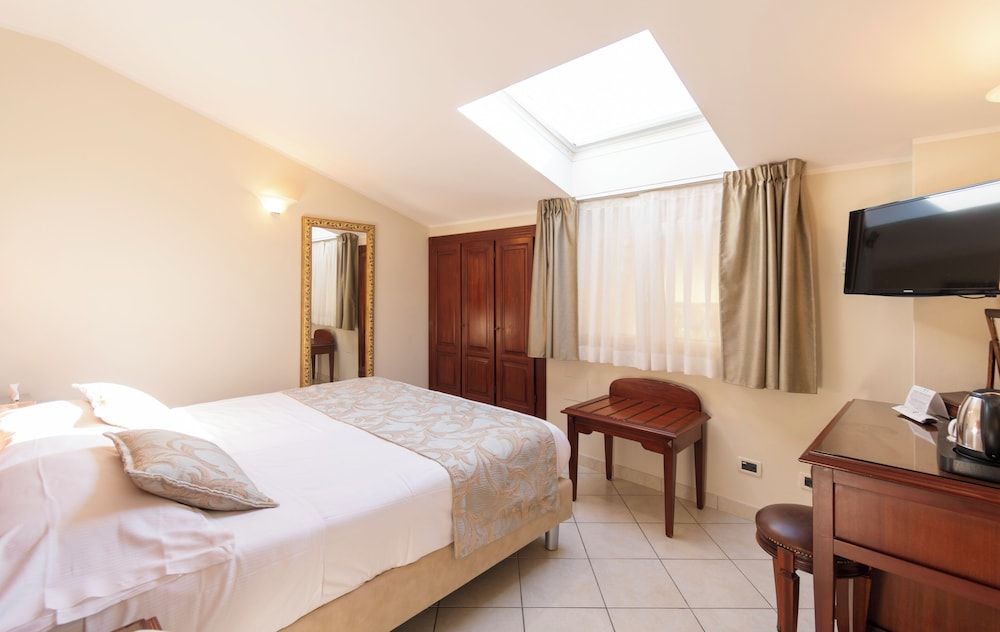 Economy Double or Twin Room