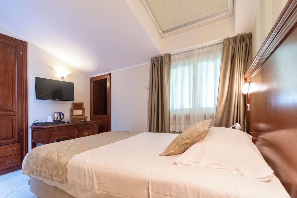 Basic Single Room