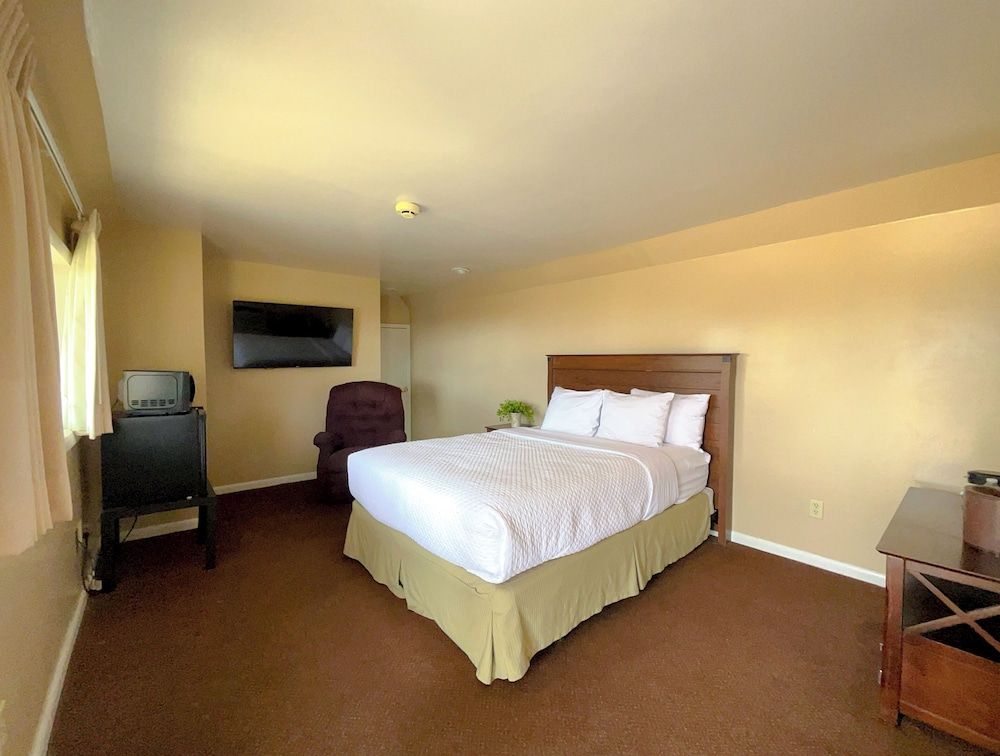 Bryce Canyon Pines Comfort Studio, 1 Queen Bed