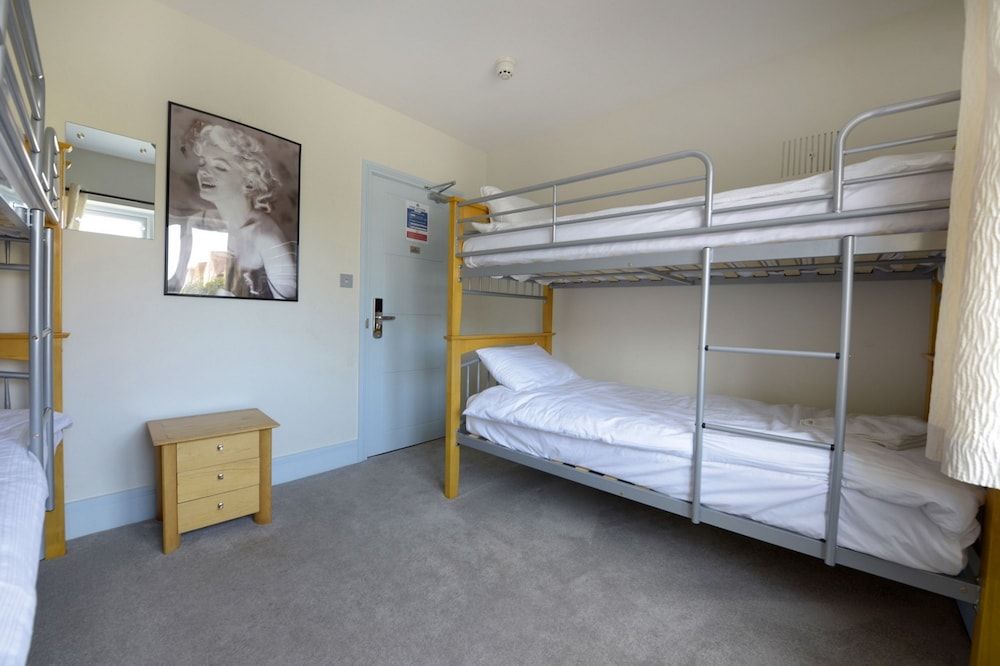 Twin Room, Shared Bathroom