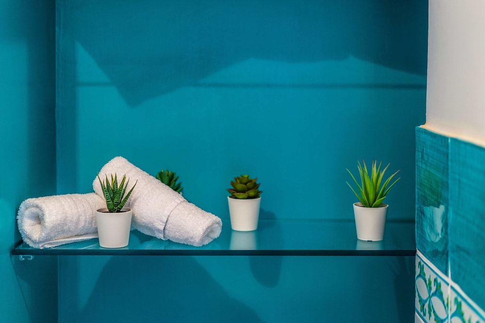 Lemon Factor Sorrento Superior Double Room, 1 King Bed 9