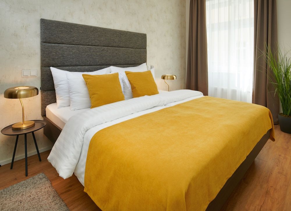 VN48 Suites by Adrez Living Apartment, 1 Bedroom, Balcony 4