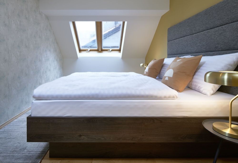 VN48 Suites by Adrez Living Apartment, 1 Bedroom, Balcony 2