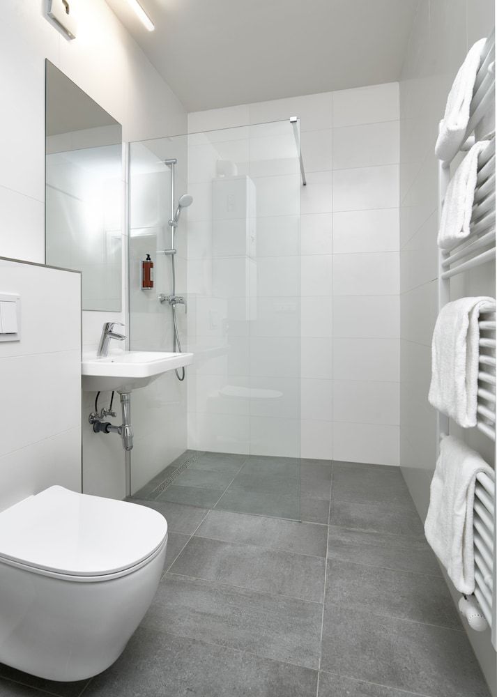 VN48 Suites by Adrez Living Apartment, 1 Bedroom, Balcony 7