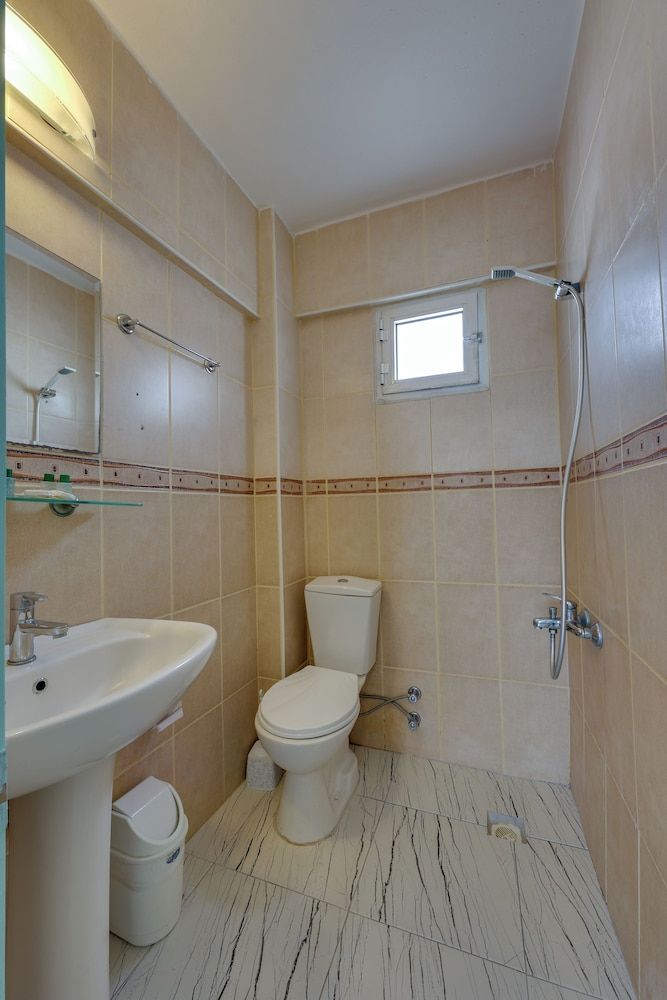 Hikmethan Otel 2 Ayri Yatakli Sehir Manzarali - Balkonlu Oda 19