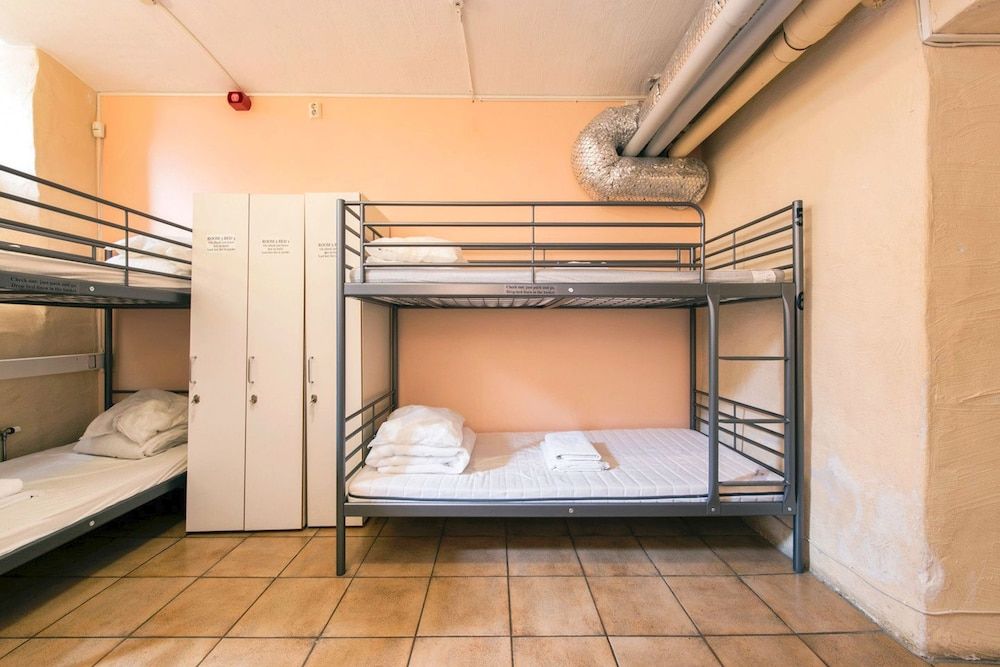 undefined Nomad Cave