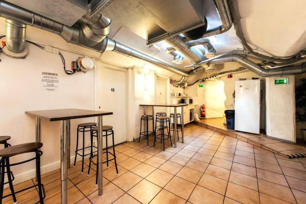 undefined Nomad Cave 10