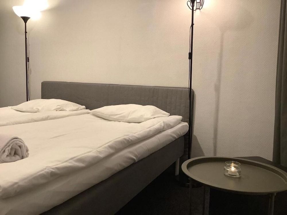 Nomad Cave Basic Double Room