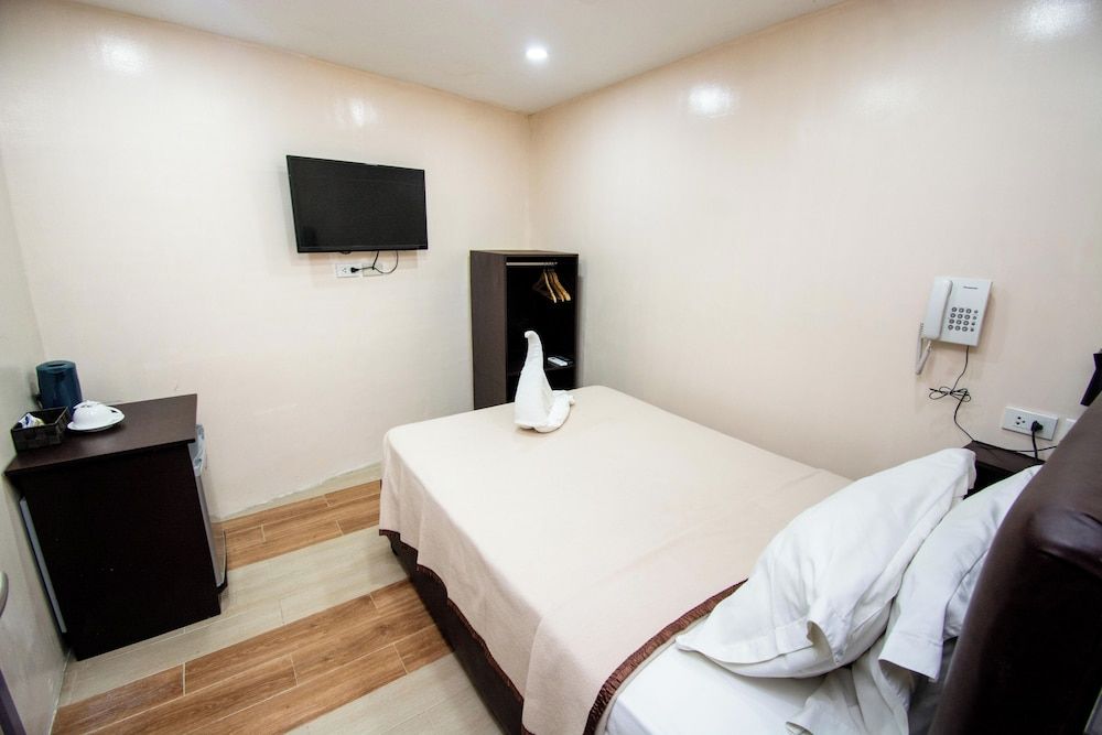 Emerald Island Hotel Economy Room 4