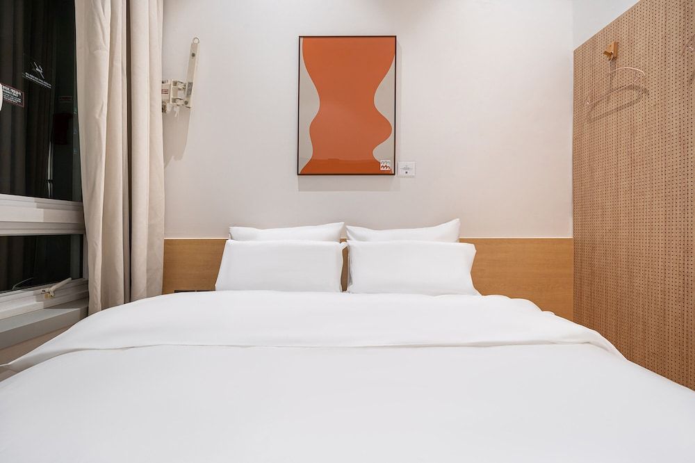 Aank Hotel Hongdae Standard Double Room 3