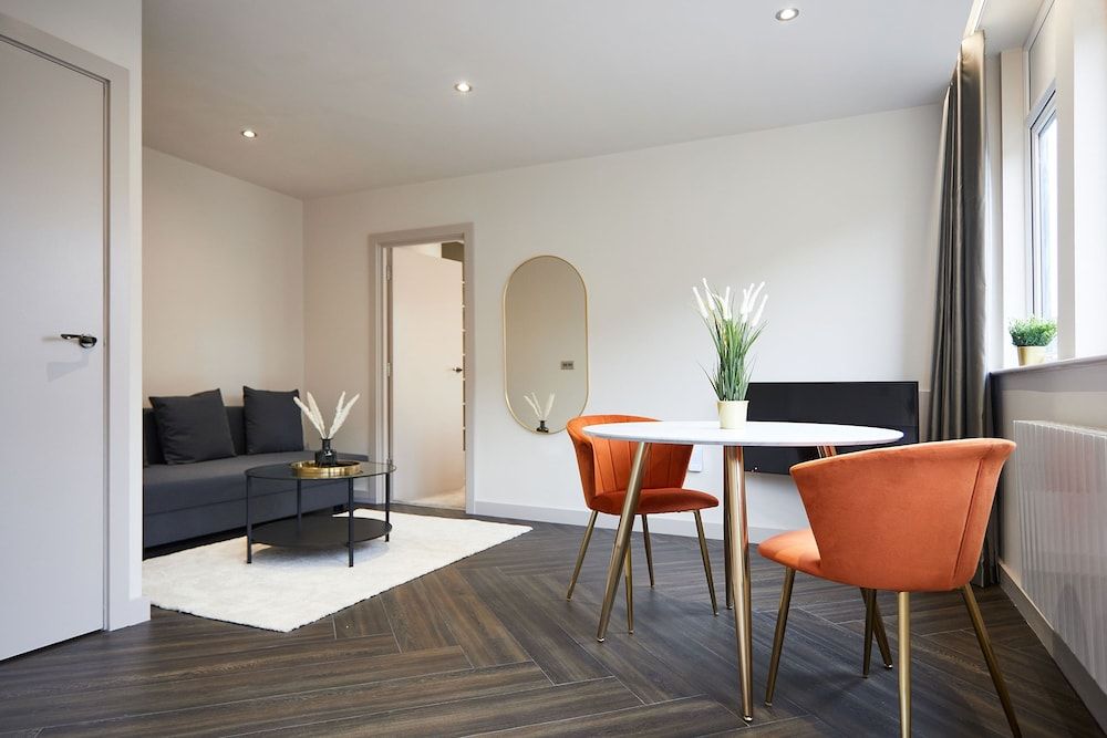 Humber Lofts Serviced Suites City Suite