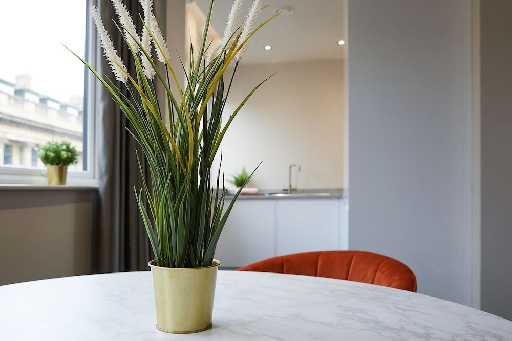 Humber Lofts Serviced Suites City Suite 2