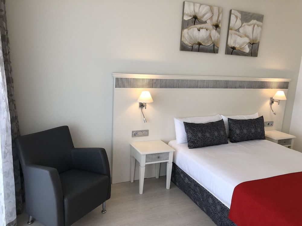 Club Hotel Marazul Deluxe Apartment, 1 Bedroom (Pool - 4pax) 4