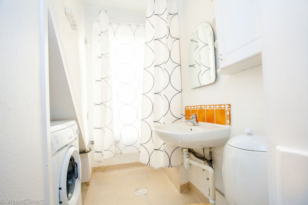 ApartDirect Gamla Stan Economy Apartment, 1 Bedroom, City View 3