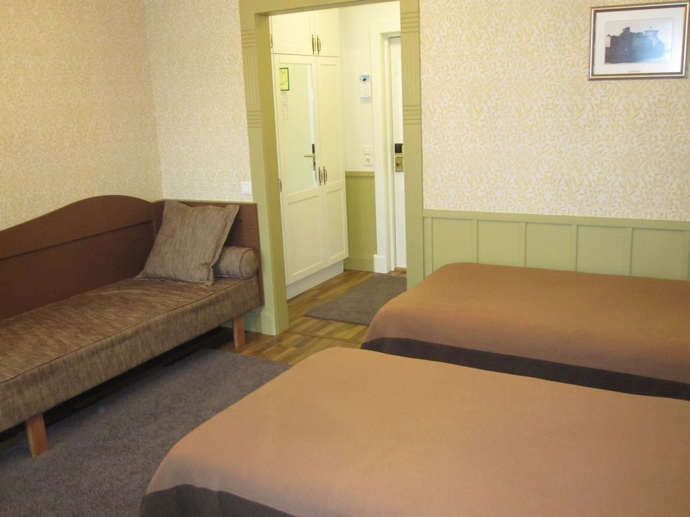 Hotelli Alma Superior Twin Room, 2 Twin Beds