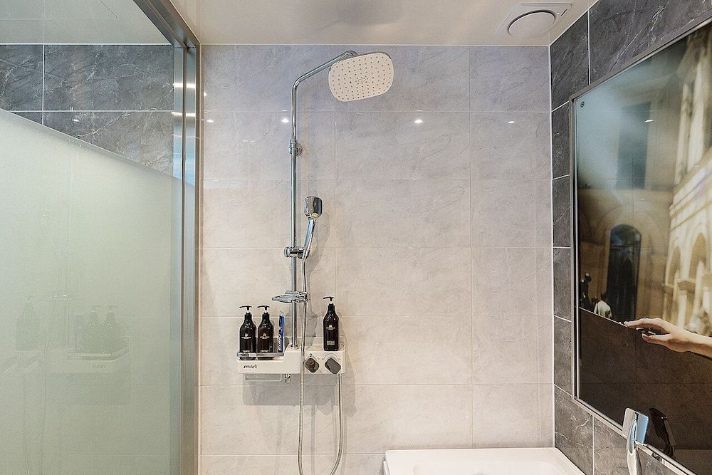 Theban Hotel Luxury Room (2F, Self-Check in) 10