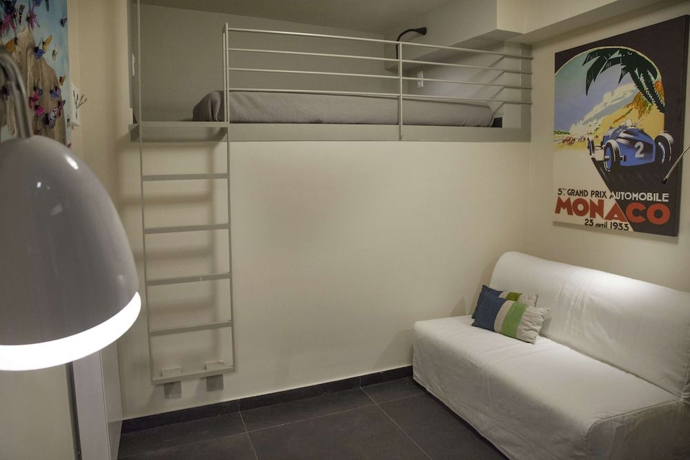 Tripodon Plaka in the shade of Acropolis by GHH Design House, 3 Bedrooms, City View 15