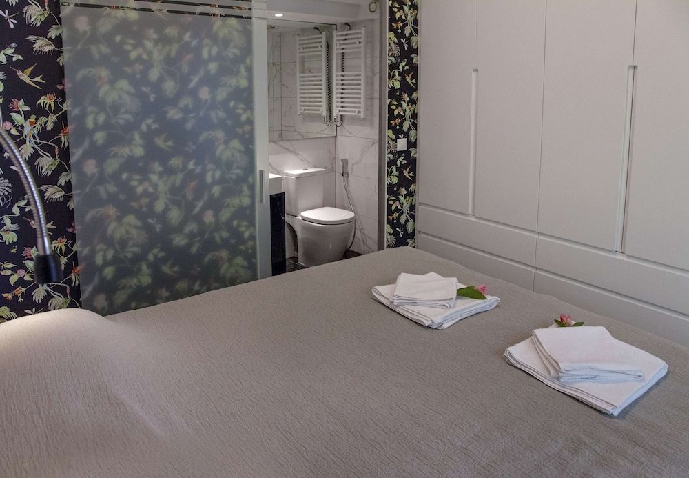 Tripodon Plaka in the shade of Acropolis by GHH Design House, 3 Bedrooms, City View