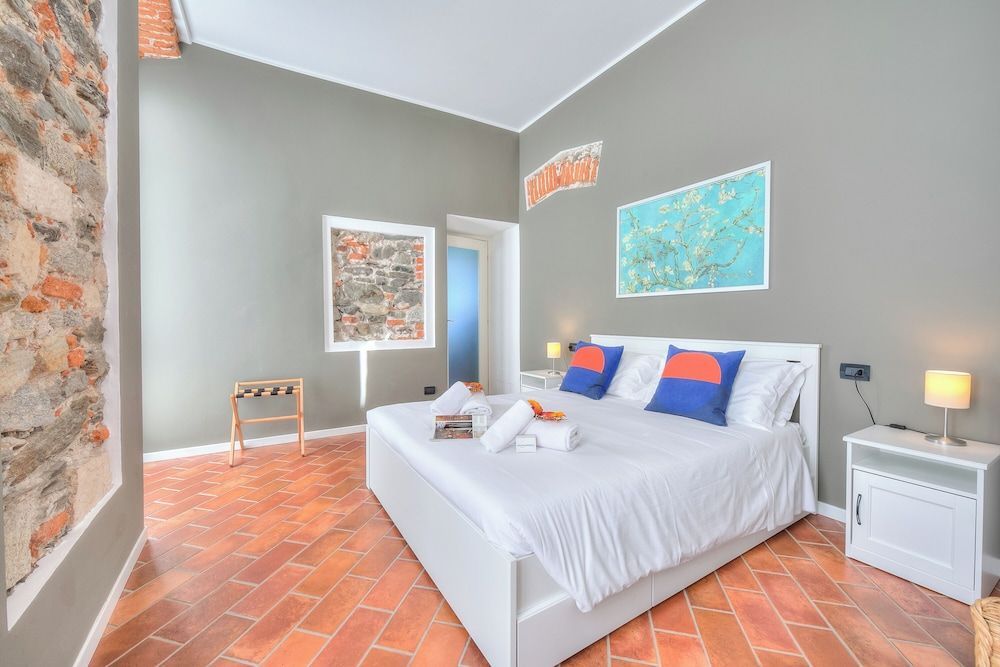 undefined Stella Del Lago Pied Dans L'eau 7