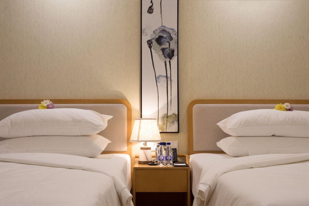 Deluxe Lake Front Twin Room