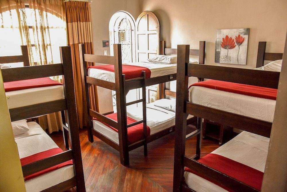 Share dorm with share bathroom no breakfast