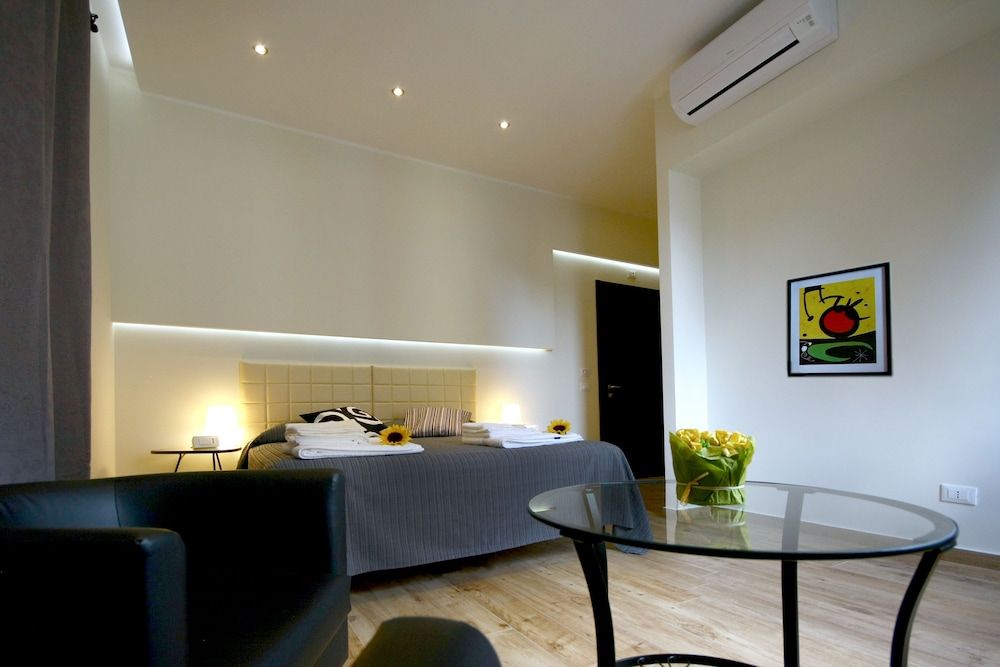 undefined Passenger Vatican Relais 3