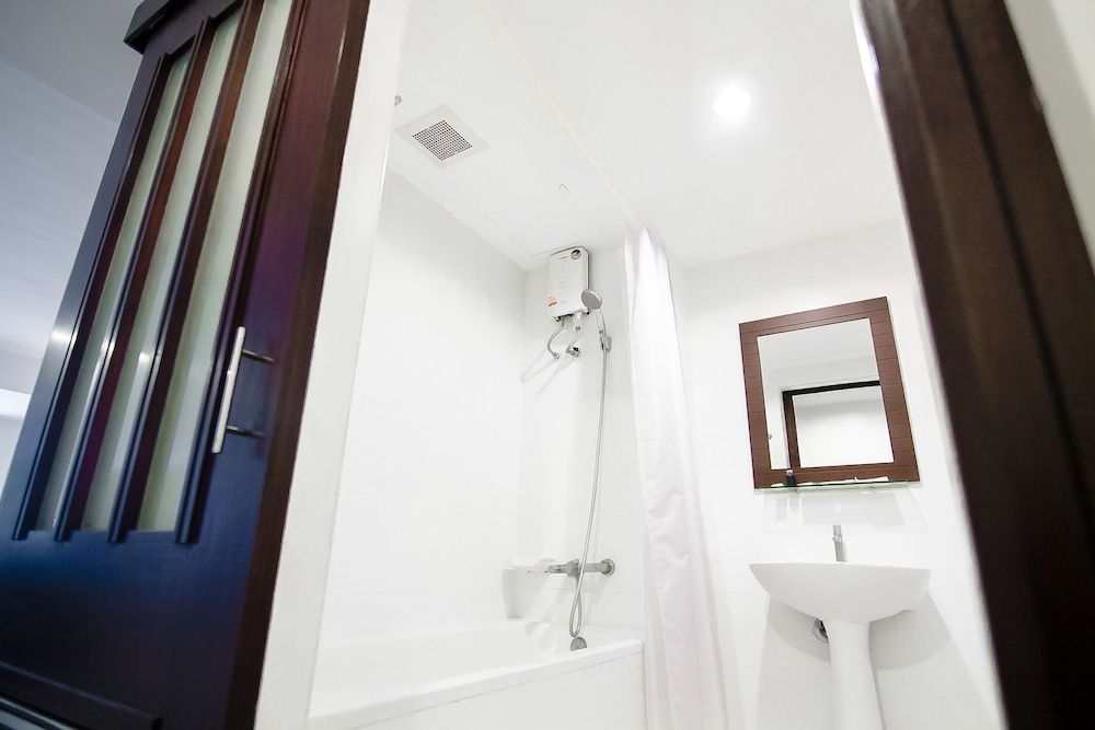 Romance Hotel Bangna Studio 10