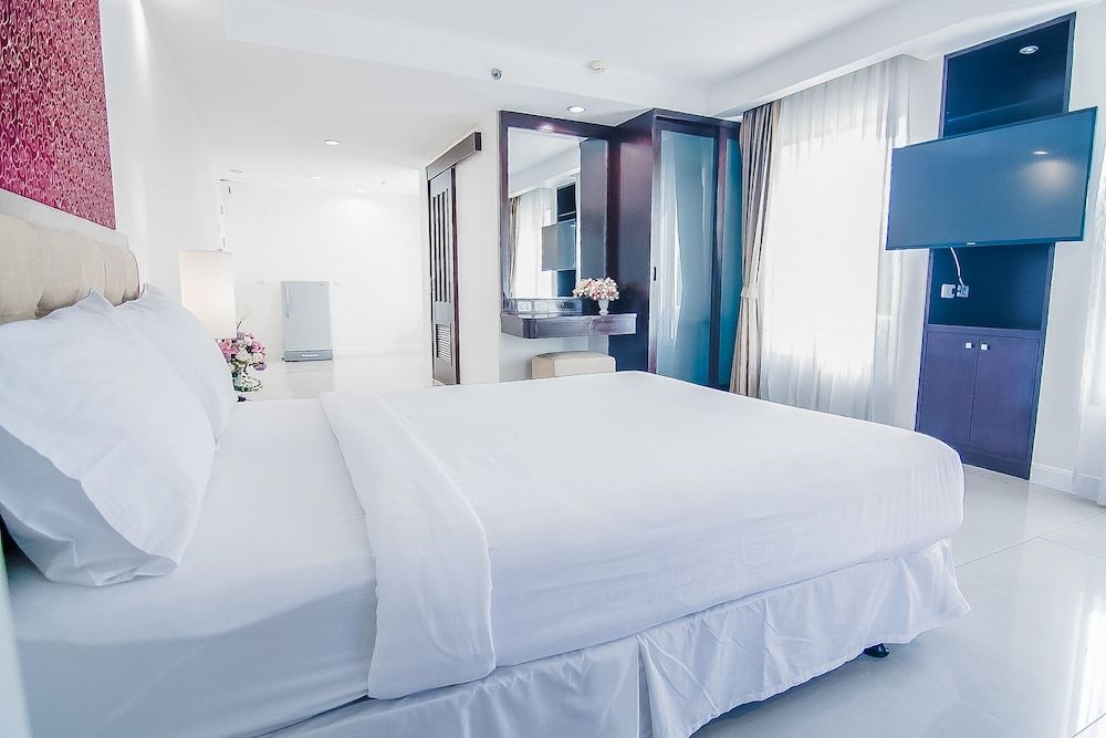 Romance Hotel Bangna Studio