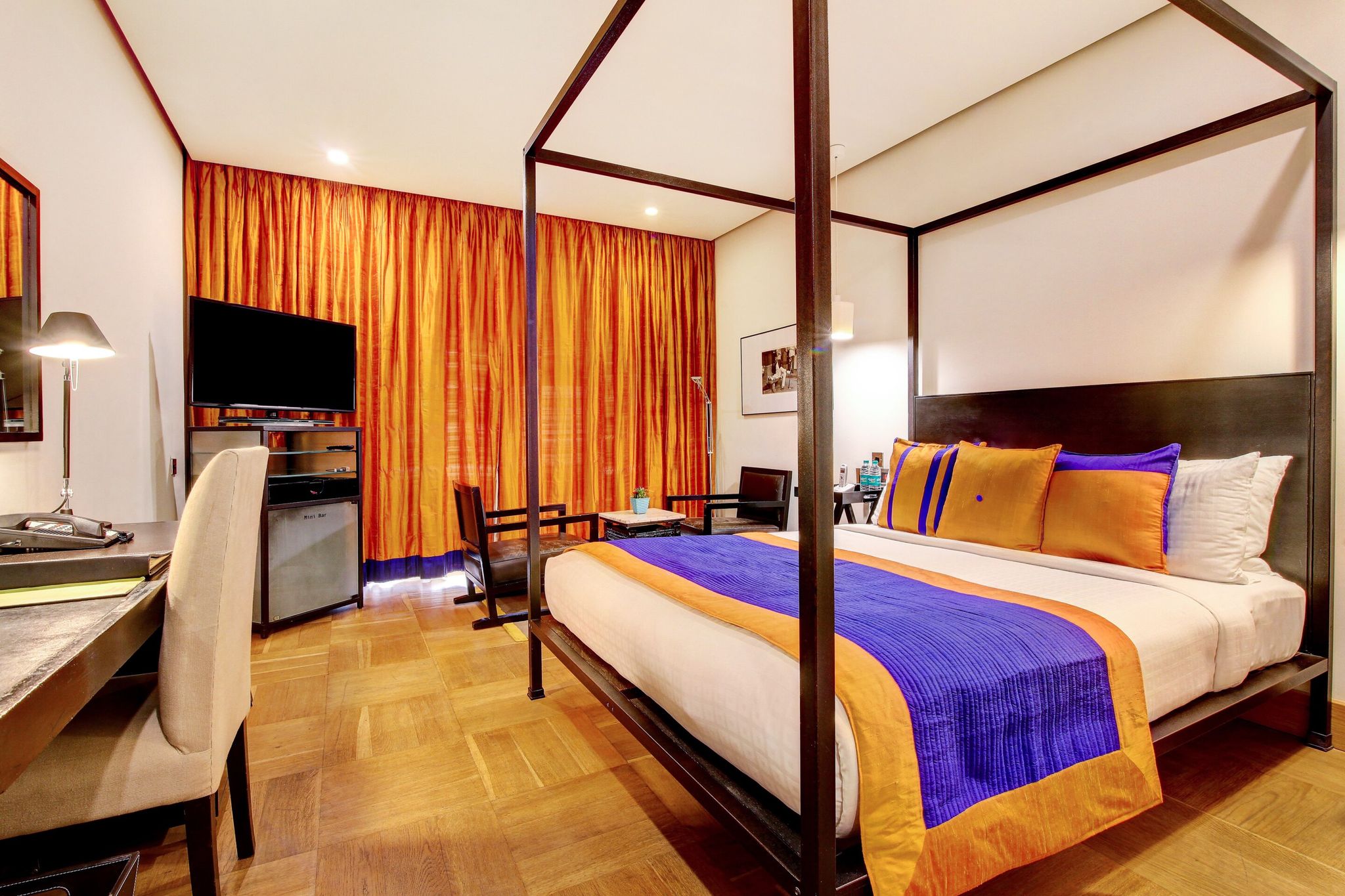 Room Luxury City View