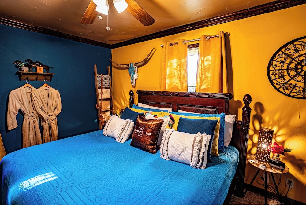 Towering Oaks Event & Retreat Center Classic Double Room 4