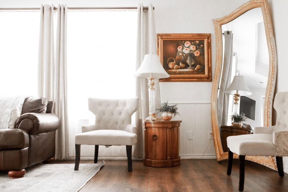 Towering Oaks Event & Retreat Center Grand House 27