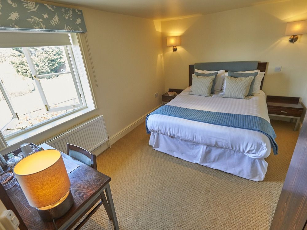 The Cadogan Arms Double Room, Ensuite 4