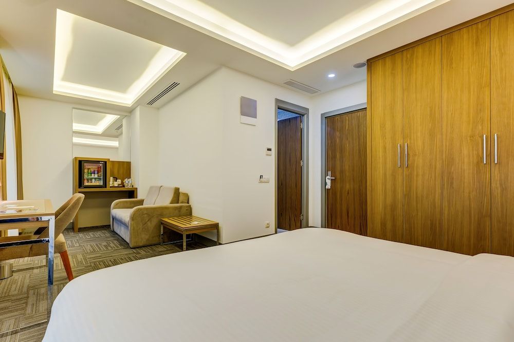 Family Room, 2 Bedrooms, Private Bathroom