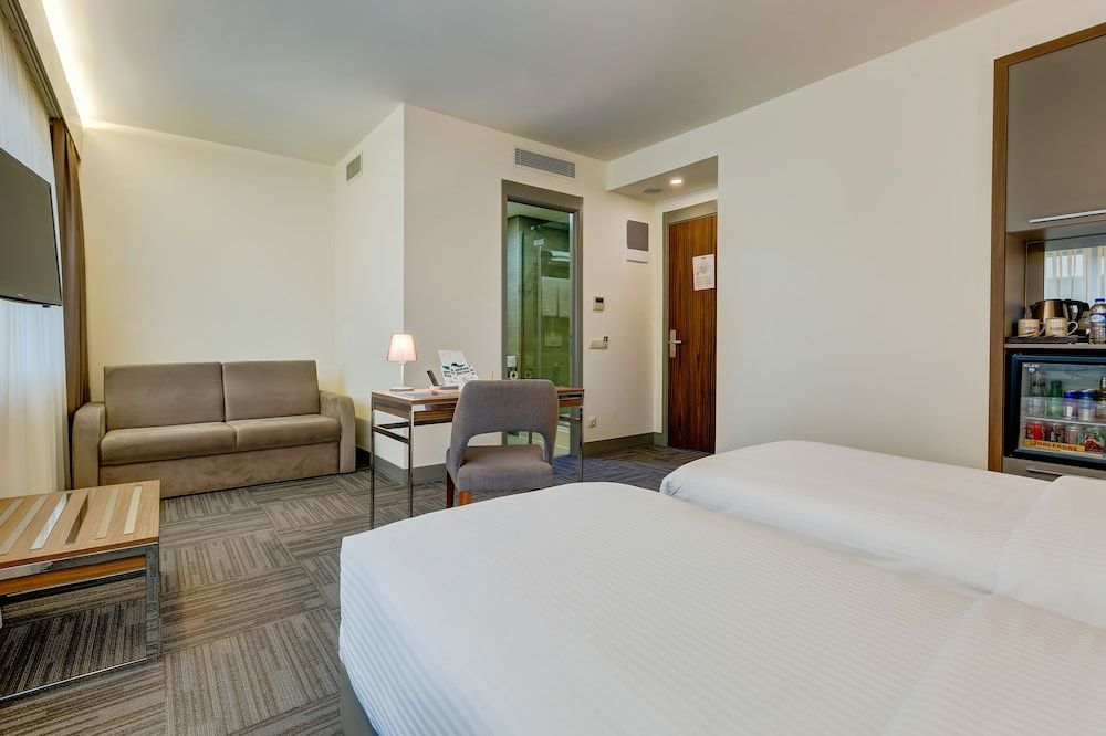 undefined Plus Hotel Bostanci Atasehir 9