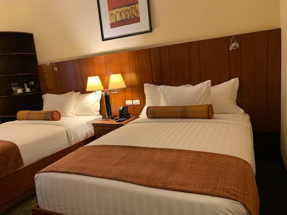 The HUB Hotel Deluxe Twin Room, 2 Double Beds 10