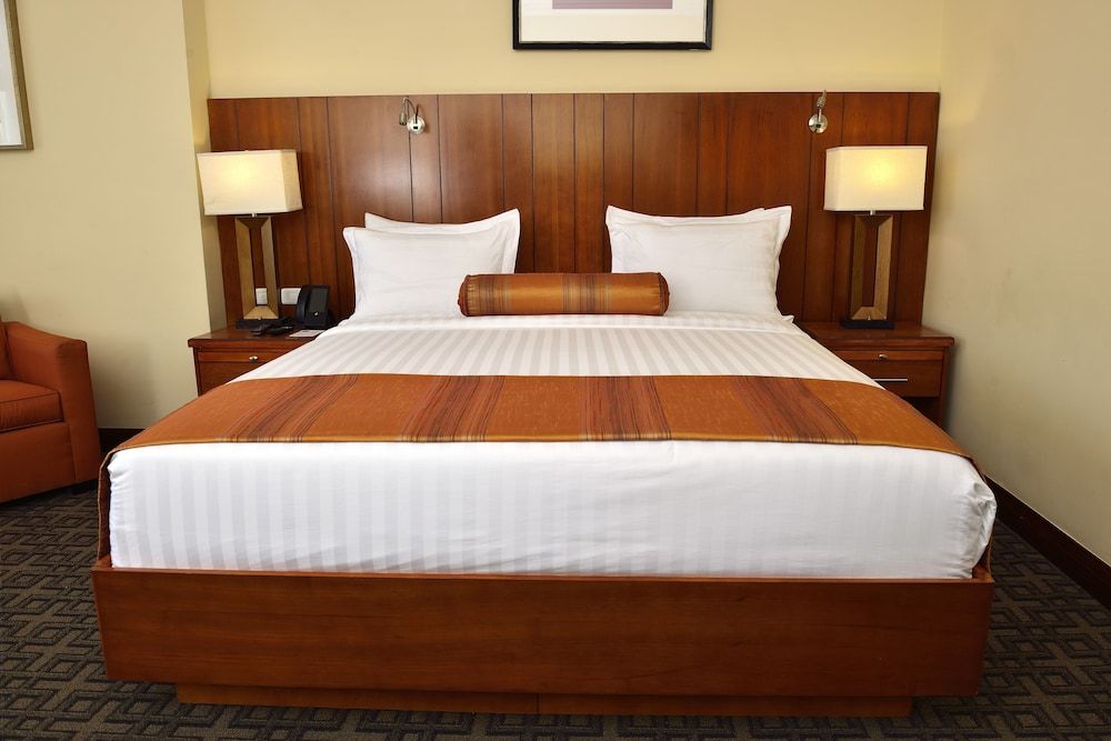 undefined The HUB Hotel 10