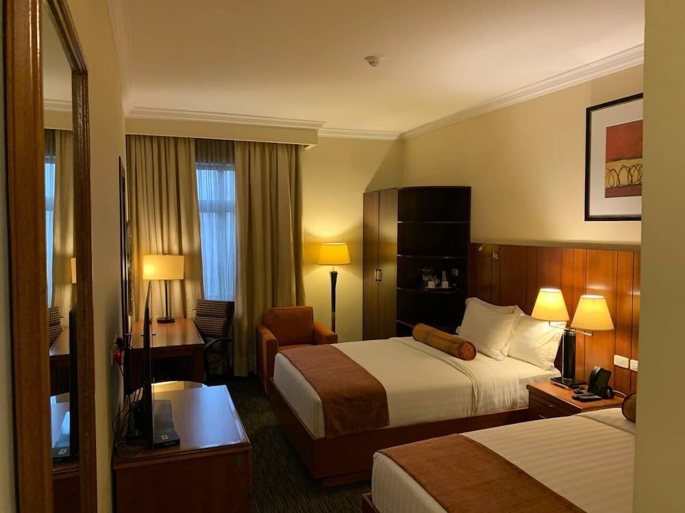 The HUB Hotel Deluxe Twin Room, 2 Double Beds 8