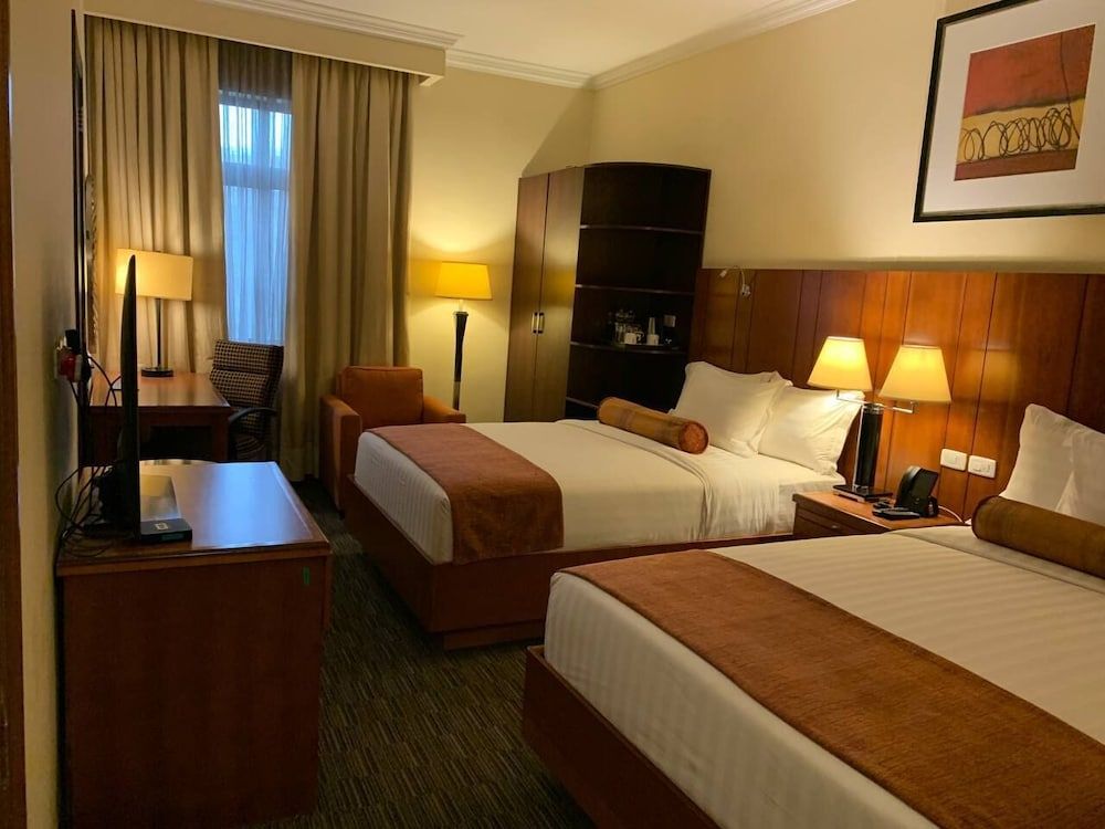 The HUB Hotel Deluxe Twin Room, 2 Double Beds 5