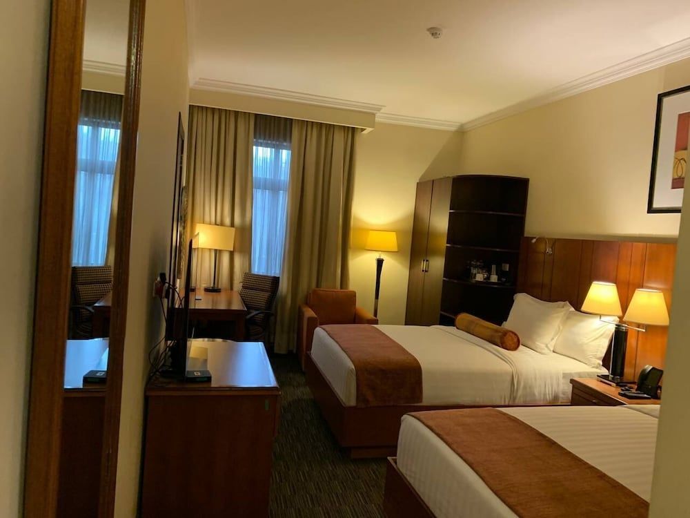 The HUB Hotel Deluxe Twin Room, 2 Double Beds 9