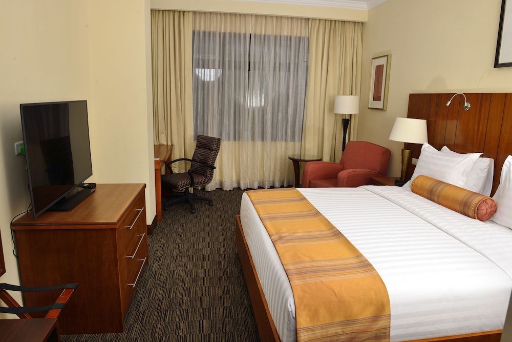 undefined The HUB Hotel 9