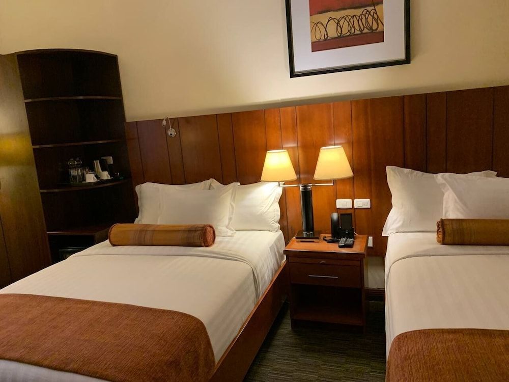 The HUB Hotel Deluxe Twin Room, 2 Double Beds 7