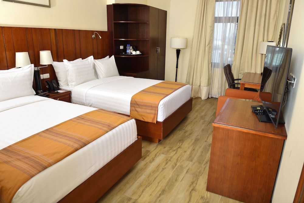 The HUB Hotel Deluxe Twin Room, 2 Double Beds 2