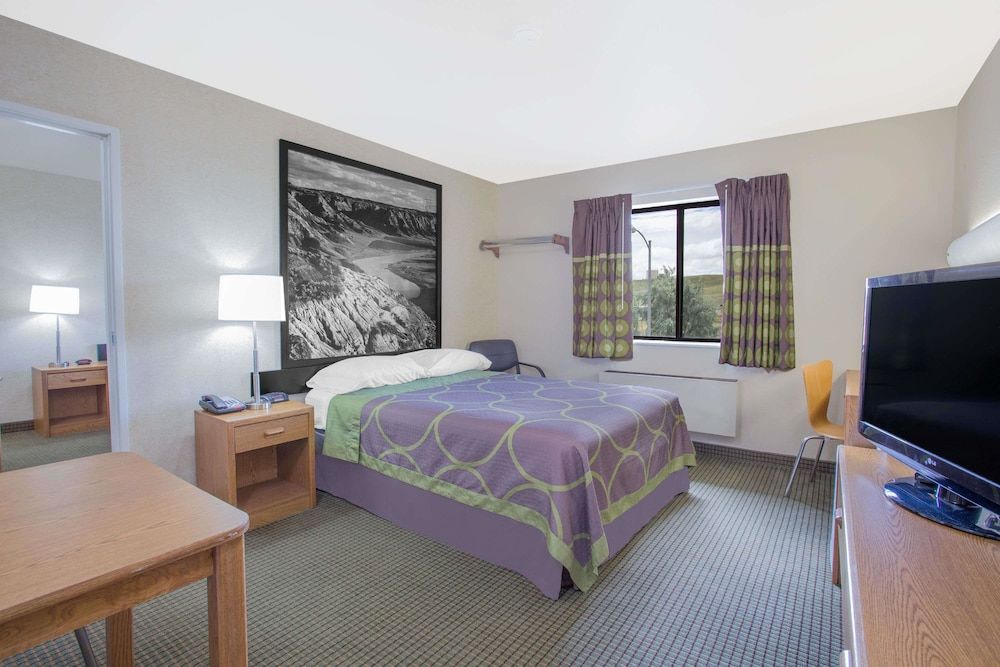 Suite, 1 Queen Bed, Non Smoking