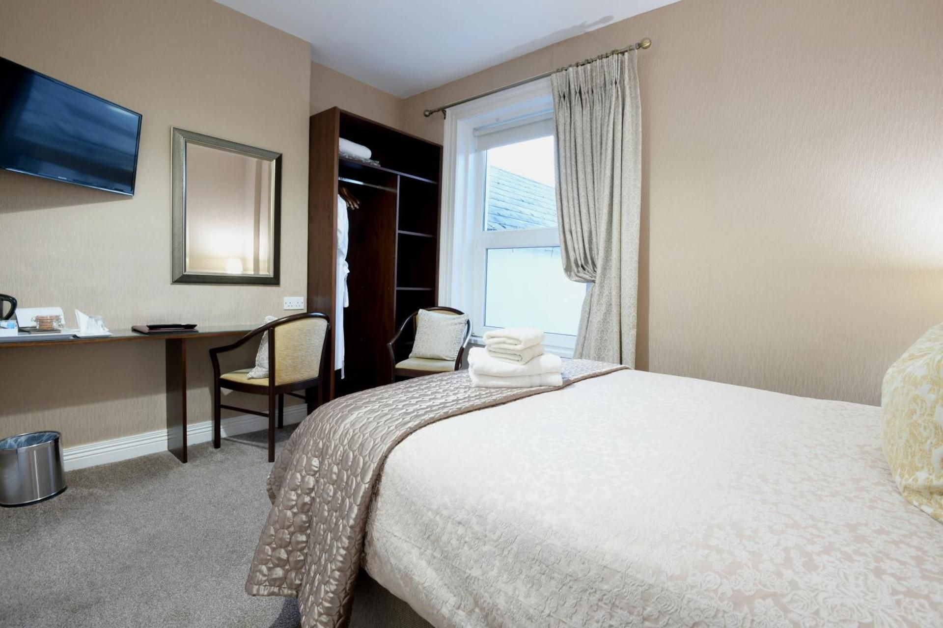 Classic Double Room
